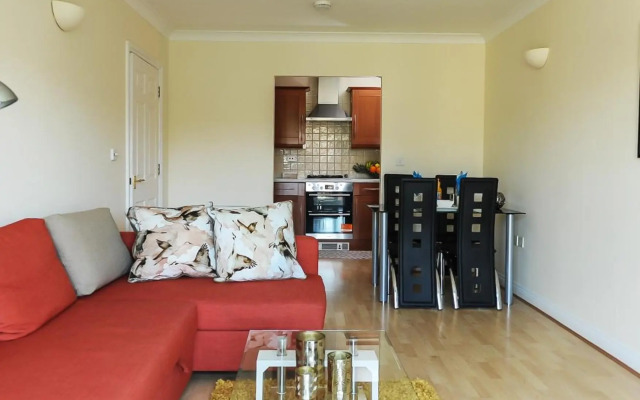 Hunters Wharf River View by Select SA