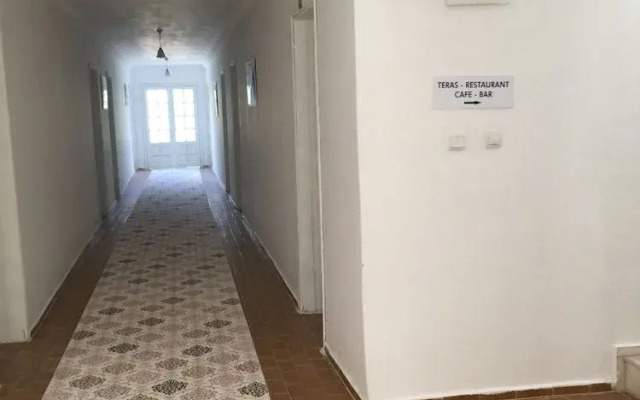 Ela Otel Hisarönü