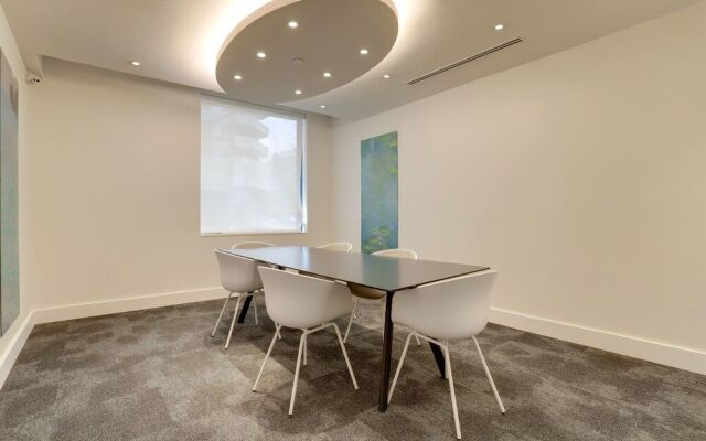 Spacious 2BR Condo at Ballston