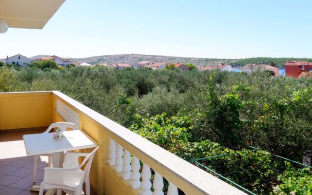 Apartment Dora Spiez 39648