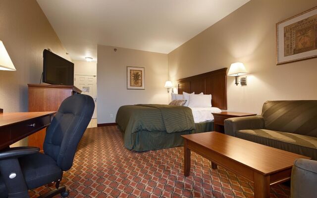 Best Western Plus MidAmerica Hotel