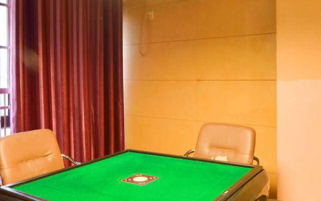Xianning Jia Yuan Business Hotel
