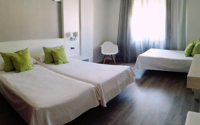 Hotel Mir Octavio