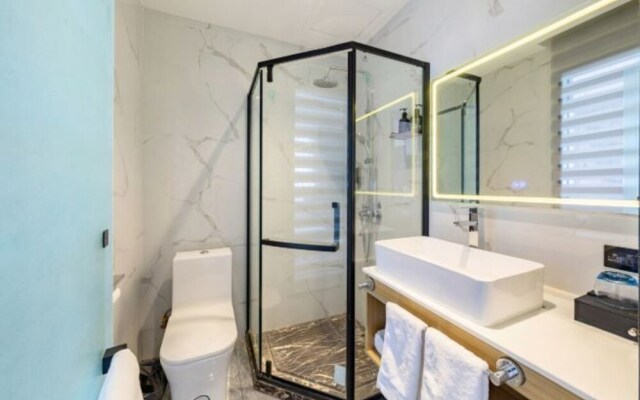 Moli Hotel