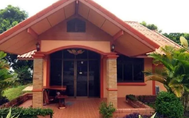 Bann Rim khong Resort