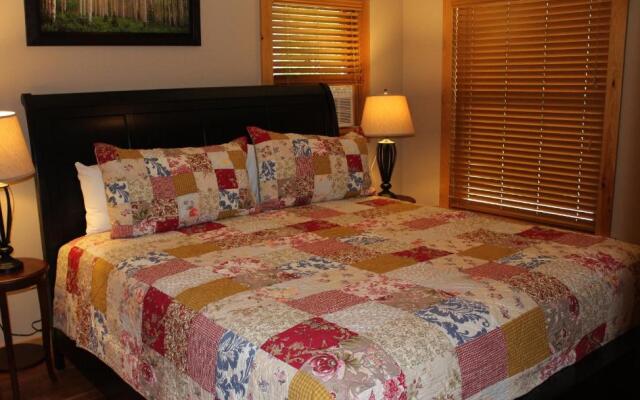 Algonquin Mountain Chalet