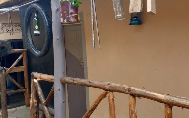 Nkuringo Home Stay - Hostel