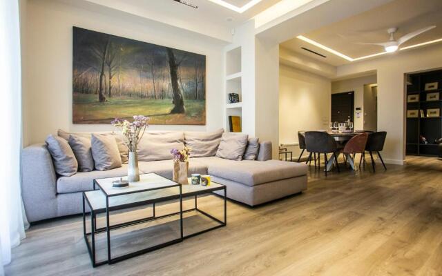 The Lux2 a gorgeous apartment