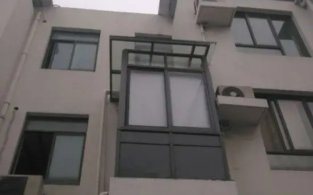 Shanghai Huahui Hotel themed apartment