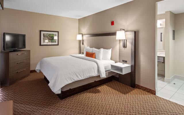 Best Western Plus Kendall Hotel & Suites