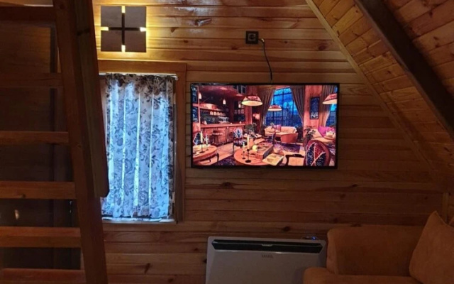Bungalow With Shared Garden Near Beach in Cinarcik