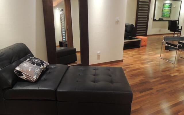 Julia Court 2 Apartment