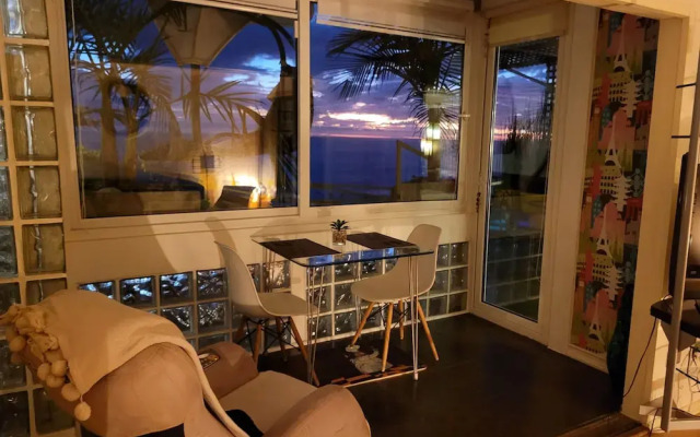 Pacific Sunset House Beach