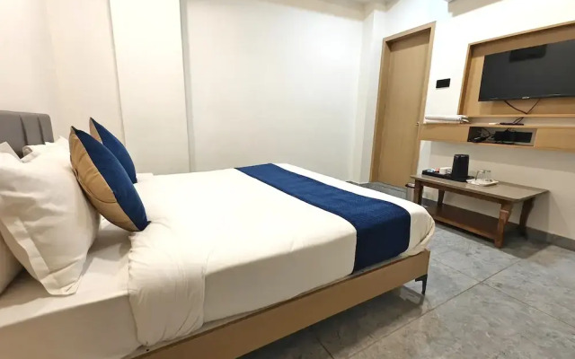 The Sky Comfort Hotel Krisha Dwarka