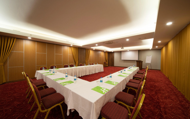Holiday Inn Trabzon-East