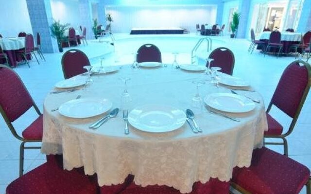 Jadly Hotel