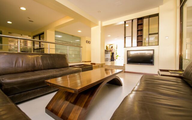 Waridi Paradise Hotel & Suites