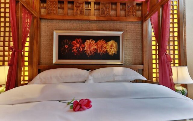 Yunlong Hotel