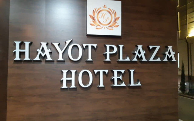 Hayot Plaza Hotel