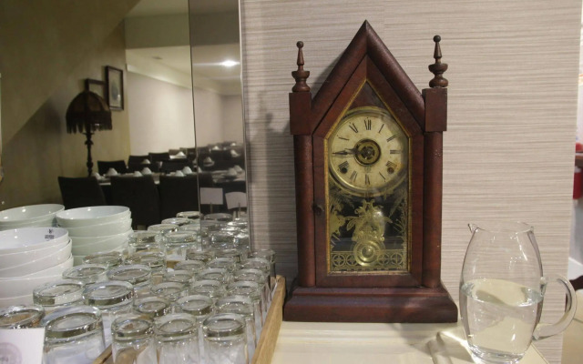 Universal Boutique Hotel