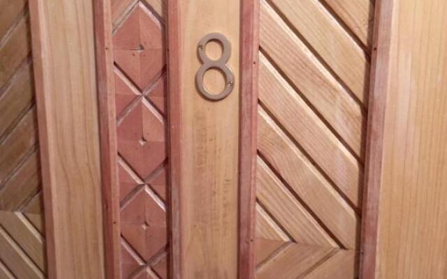 Apartament Herculane cu vedere la munte
