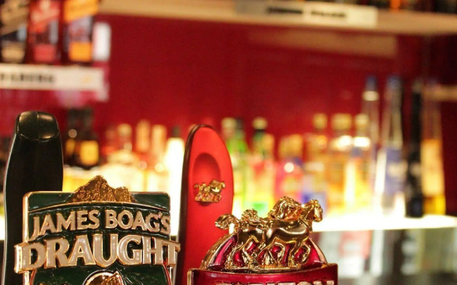Nightcap at Matthew Flinders Hotel