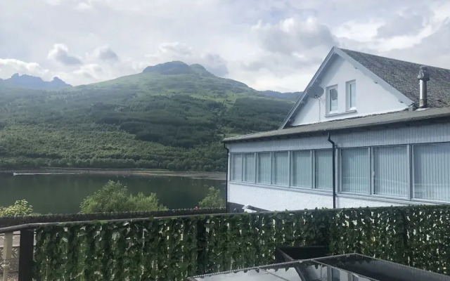 Arrochar Alps and Loch views