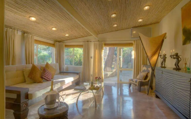 Villa Honeywood Guest House