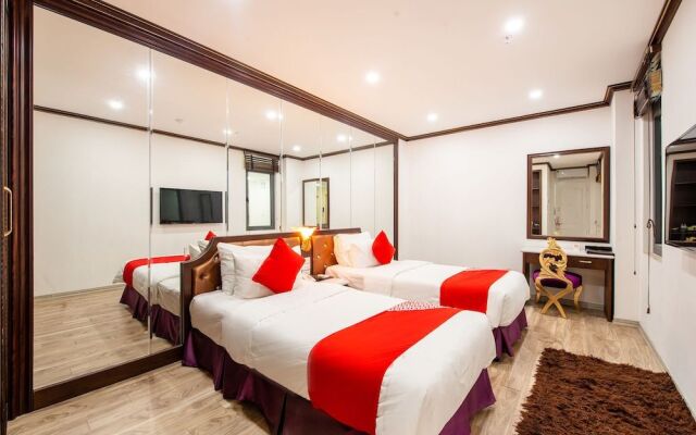 OYO 348 Suji Hotel