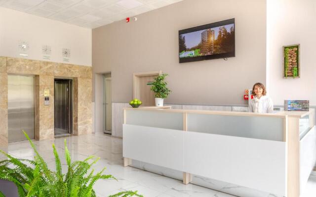 Green Line Apartment