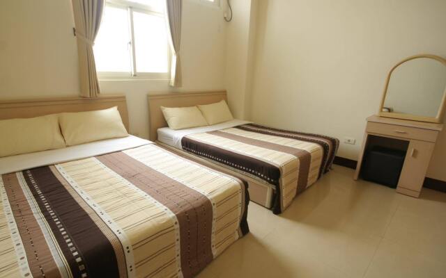 Features Long Beach Bed and Breakfast