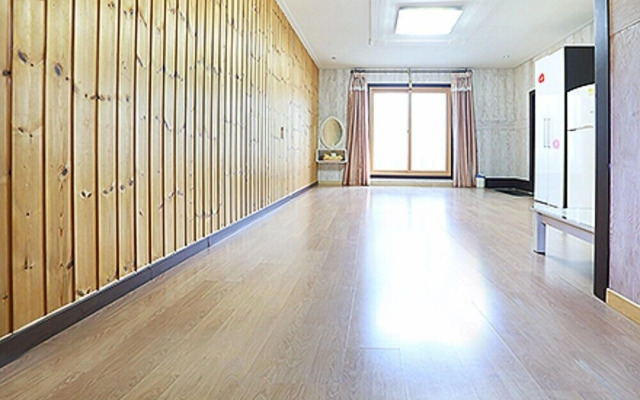 Ganghwado Nolleoosigae Pension