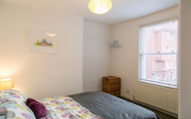 Amazing One-bedroom Flat, Close to Brighton Beach