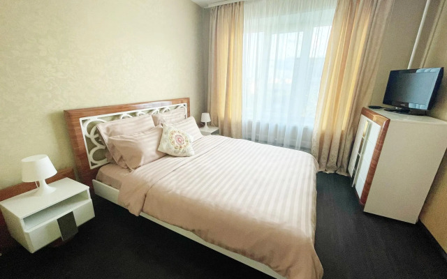 Уютная евротрешка на Янгеля