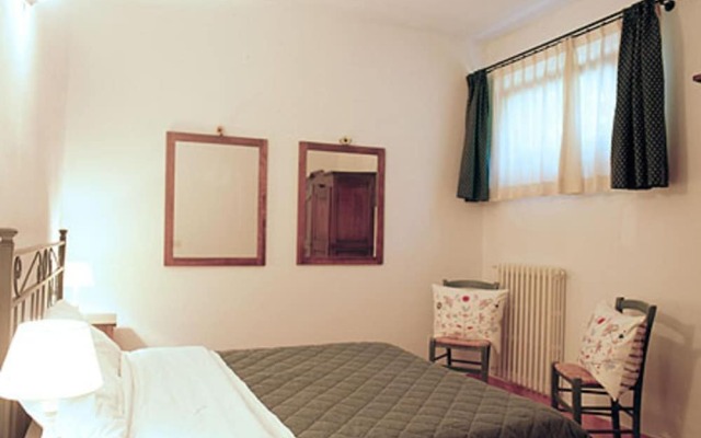 Sun-kissed Apartment in Castelfiorentino With Swimming Pool