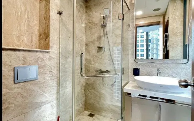 Luxary Homes Stay Free Gym and Pool at Landmark 81 – Bathroom – Ho Chi Minh City