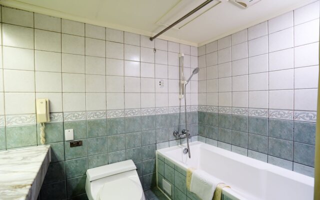 Tainan Cambridge Hotel