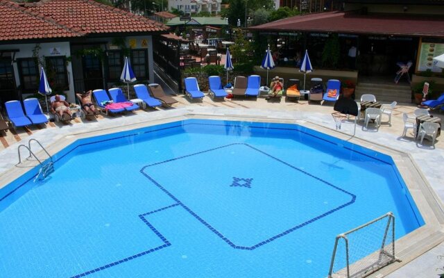 Hisar Holiday Club