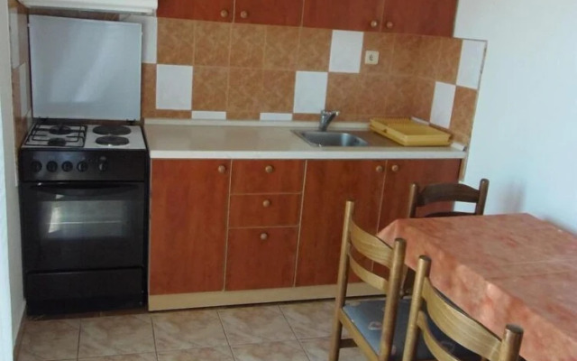 Zoki - Free Parking - A1 Mali