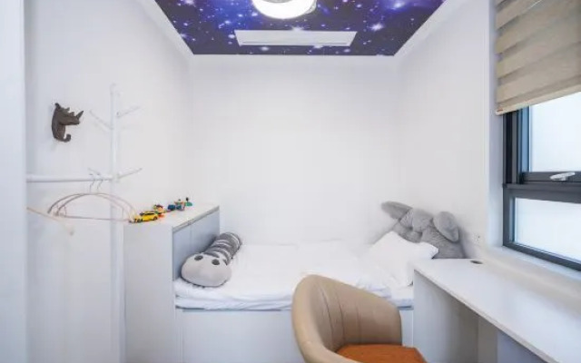 Shanghai Lingang Pengyuanju Maomao Homestay