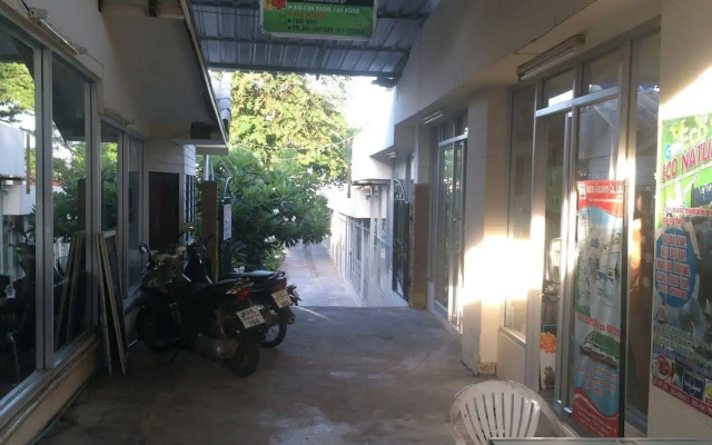 Supreeya Guesthouse - Hostel
