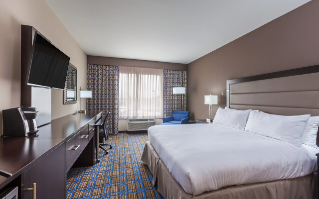 Clarion Hotel The Colony - Plano West