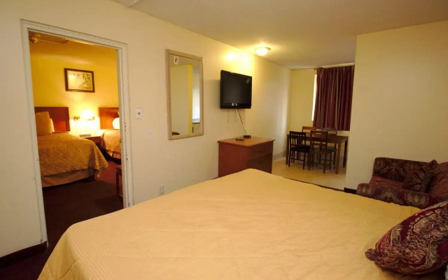 Niagara Lodge & Suites