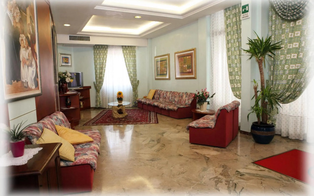 Hotel American