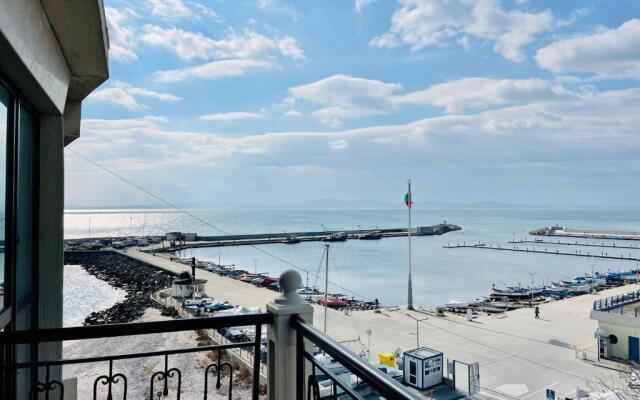 At the Americans Hotel