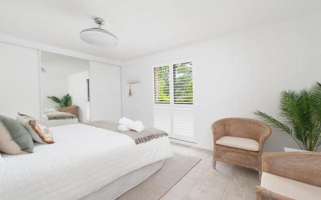 Seaside Sanctuary - Waterfront Luxury Home with Heated Pool