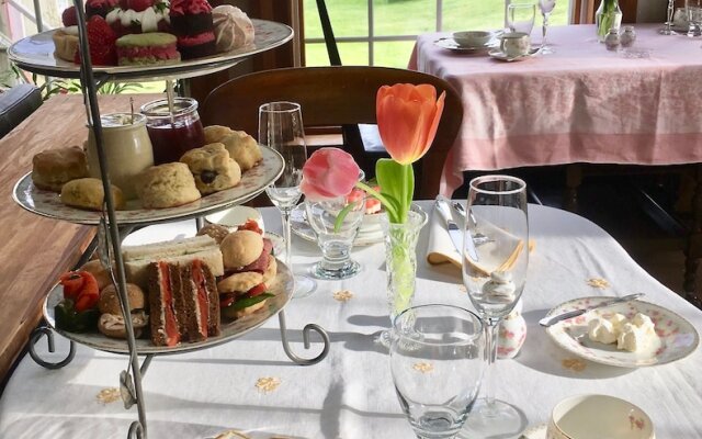 Harlem Stonegate B&B