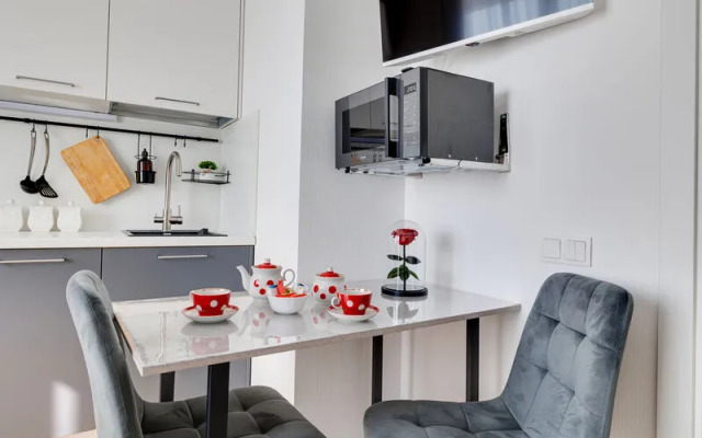 Хэппи Пипл на ул. Героя России Филиппова, д. 10