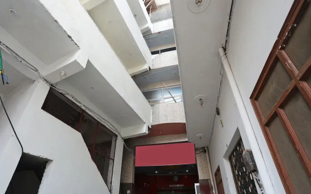 OYO 14639 Darshika Guest House