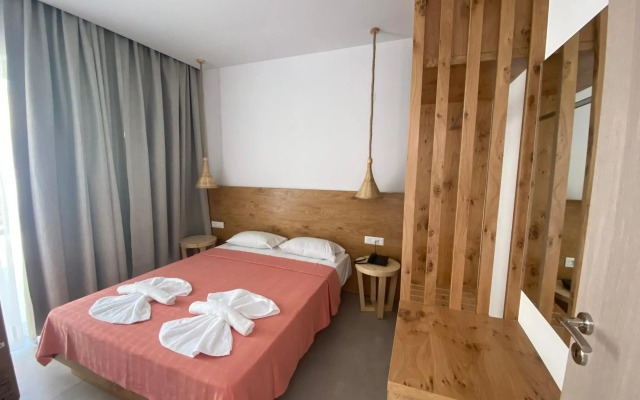 Blue Aegean Hotel & Suites